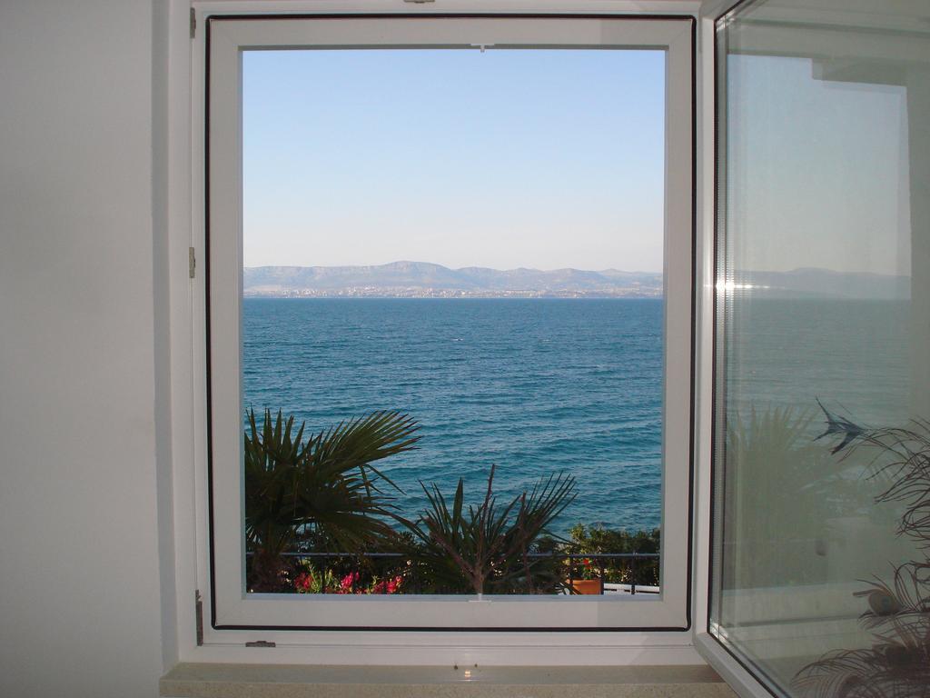 Sea Star Apartment Sutivan Exterior photo